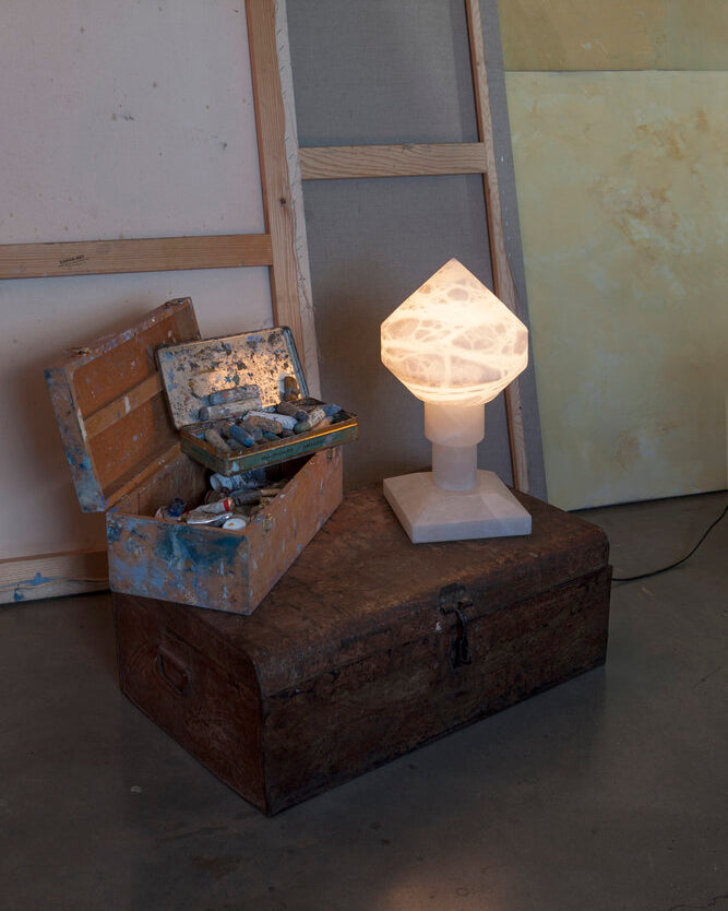 Alabaster Pyramid Table Light - Cueteks
