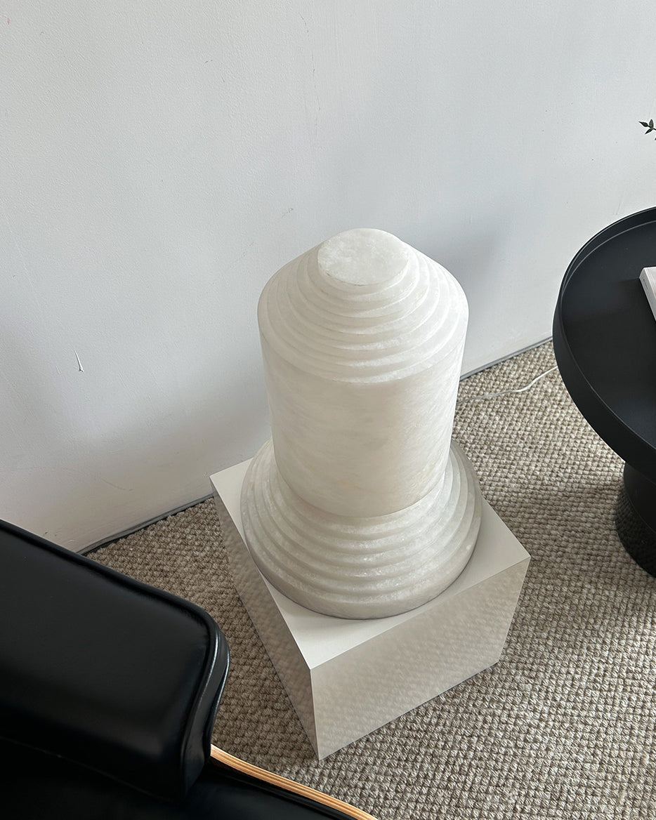 Alabaster Pyramid Table Light - Cueteks