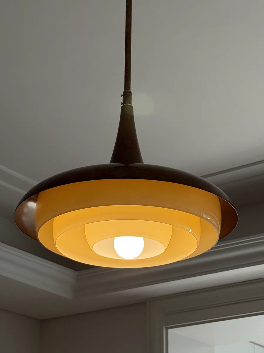 Mid-Century Wood Pendant Light - Cueteks