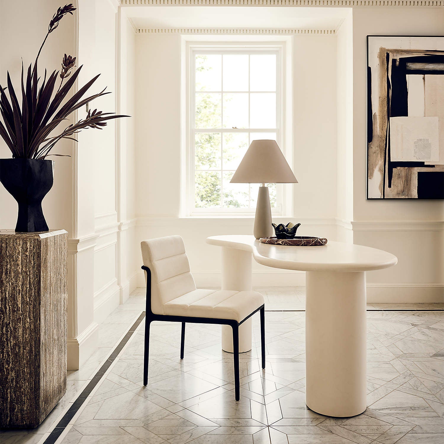 Kara Mann Polar Cement Table Lamp - Cueteks