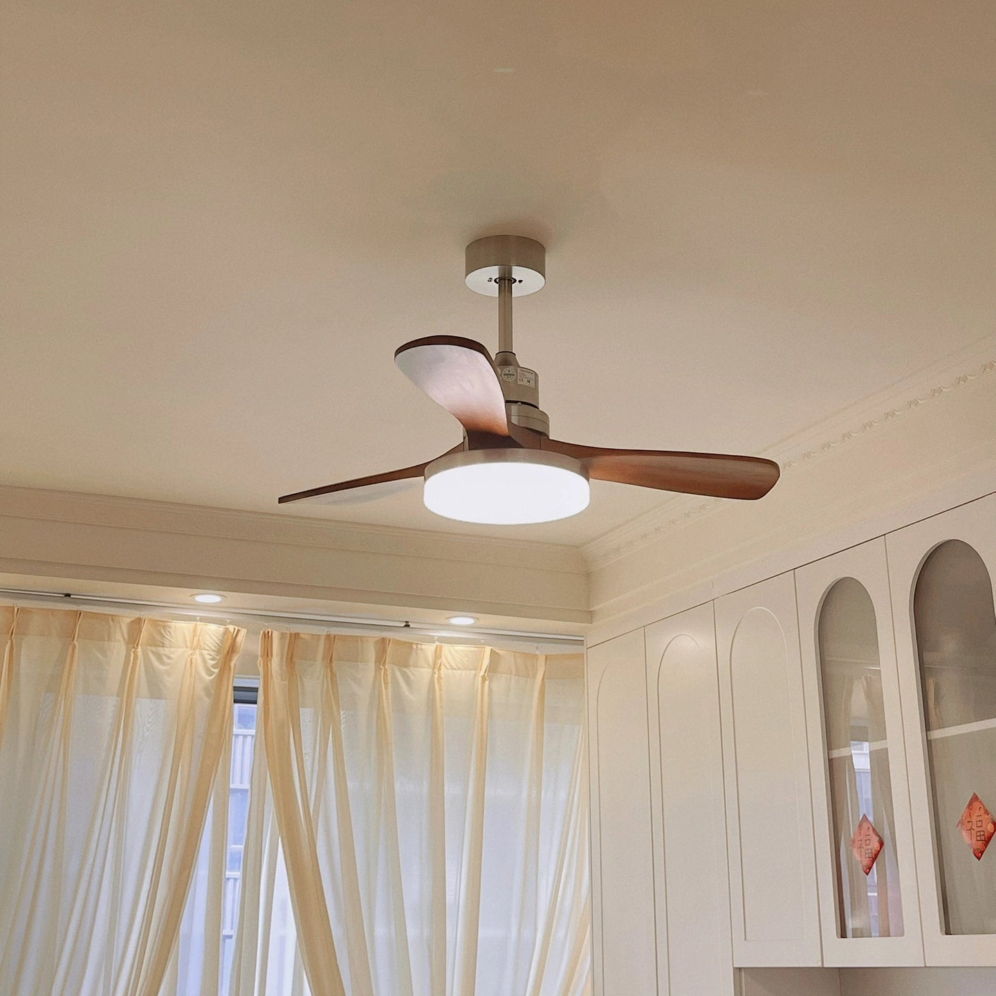 Solid Wood Three-Leaf Fan Lamp - Cueteks