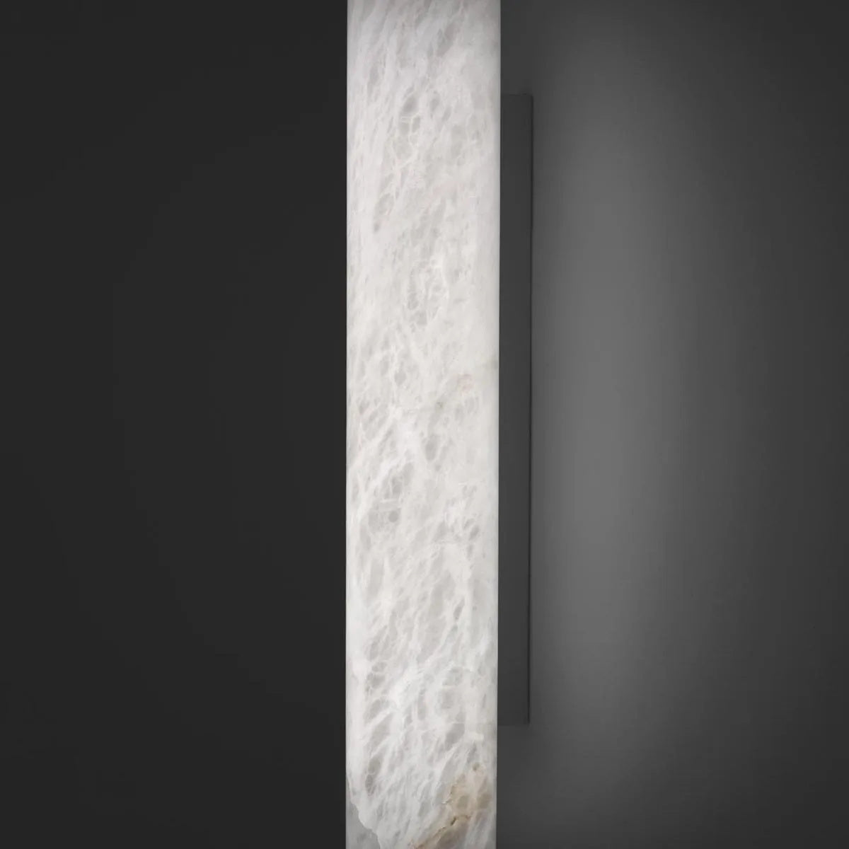 Vertical Alabaster Wall Lamp - Cueteks