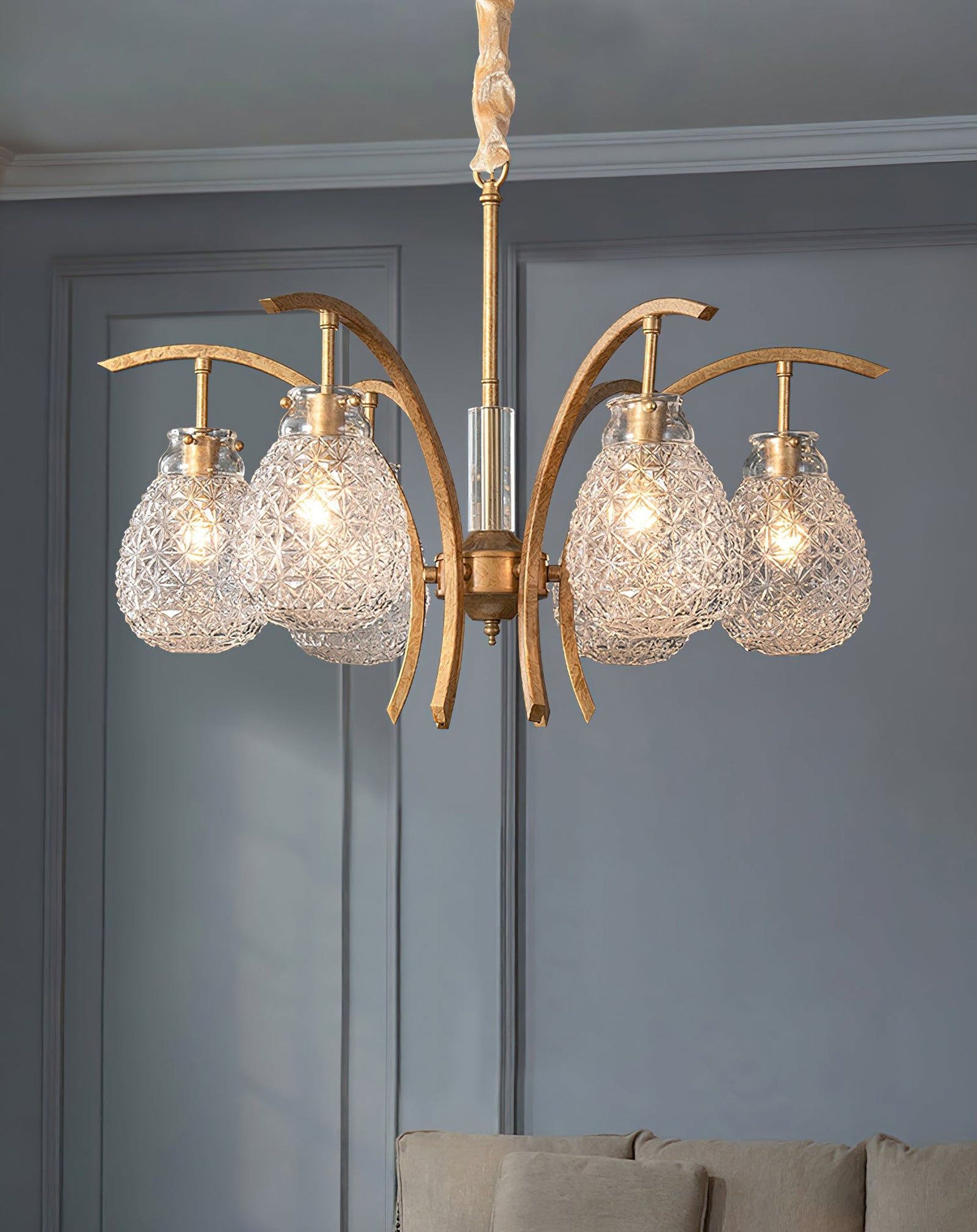Golden floral glass chandelier - Cueteks