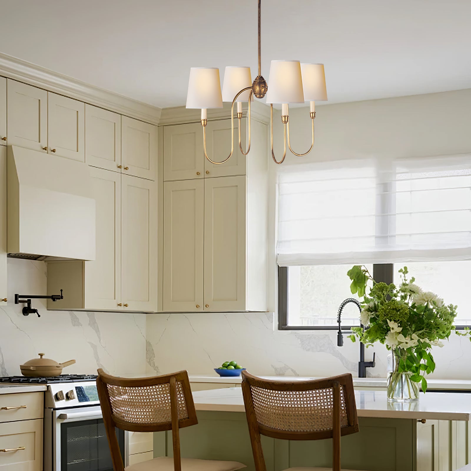 Classic 4-Light Brass Chandelier with Shades - Cueteks
