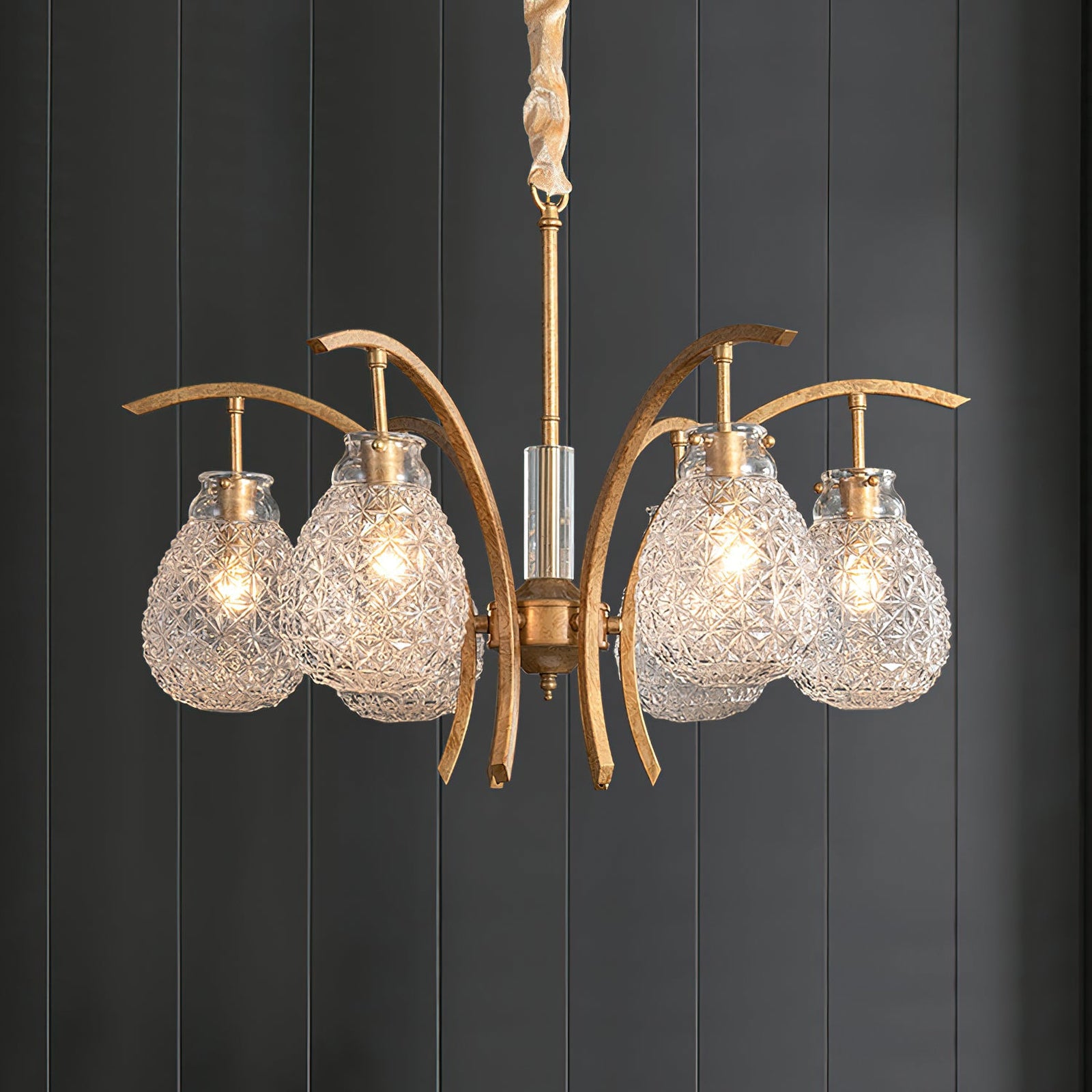 Golden floral glass chandelier - Cueteks