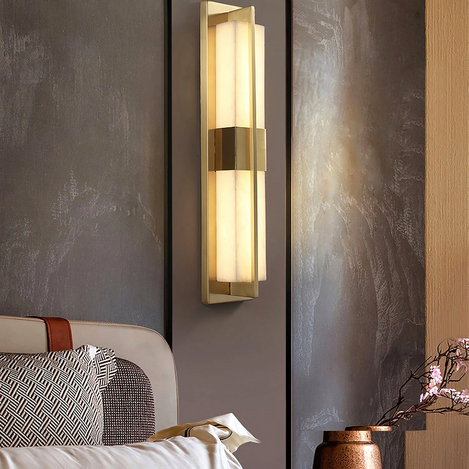 Polished Brass Lumina Outdoor Wall Lamp - Cueteks