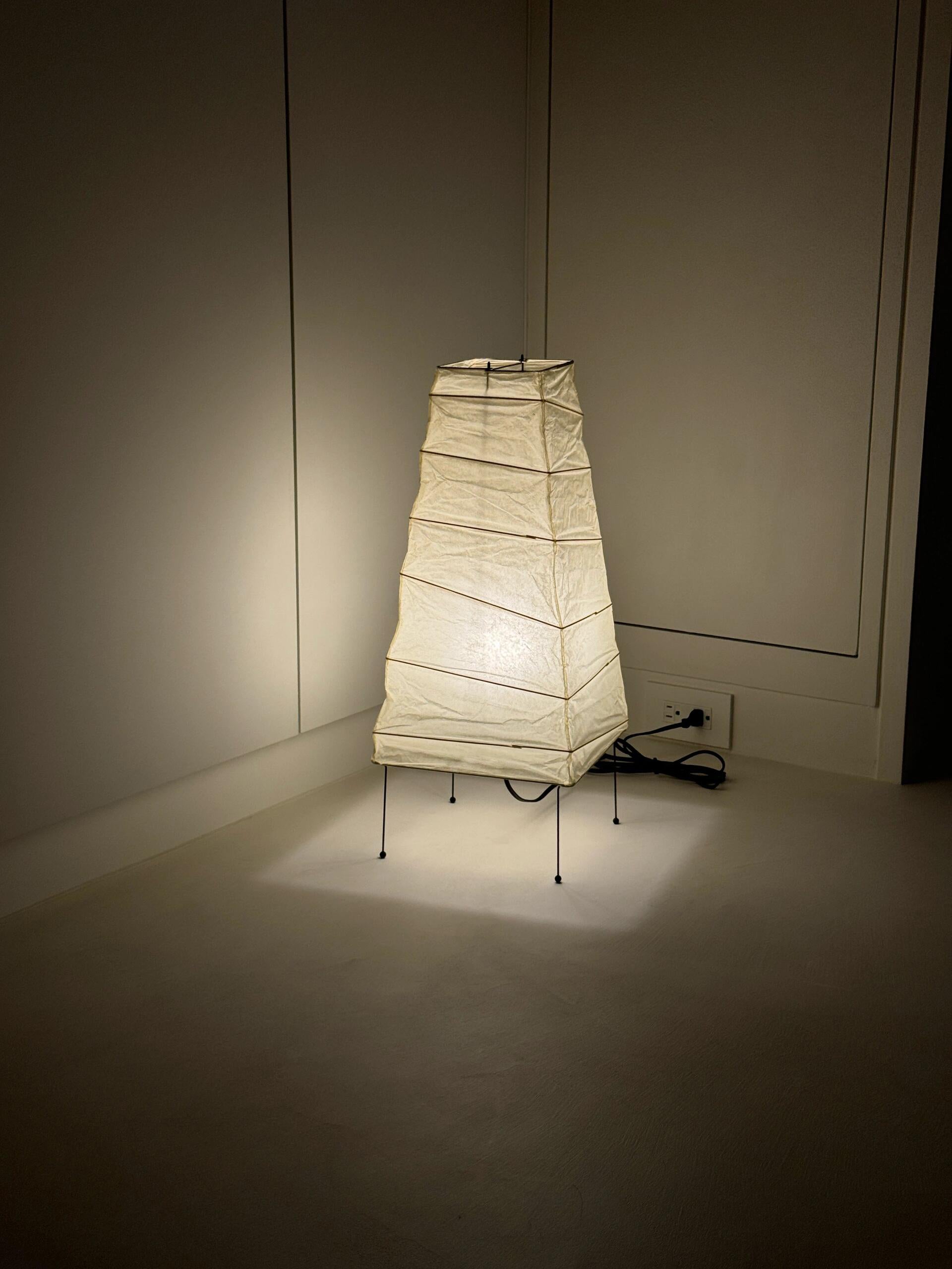 Akari 4N Table Lamp - Cueteks