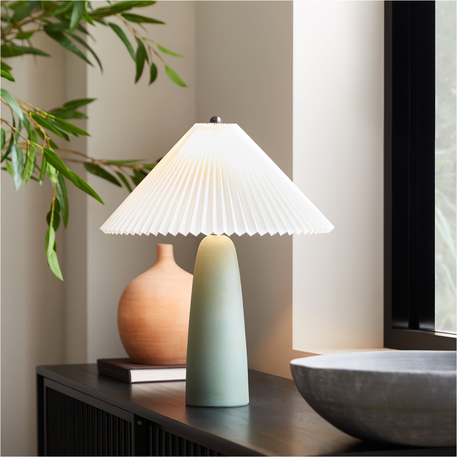 Louis Minimalist Cone Base Table Lamp - Cueteks