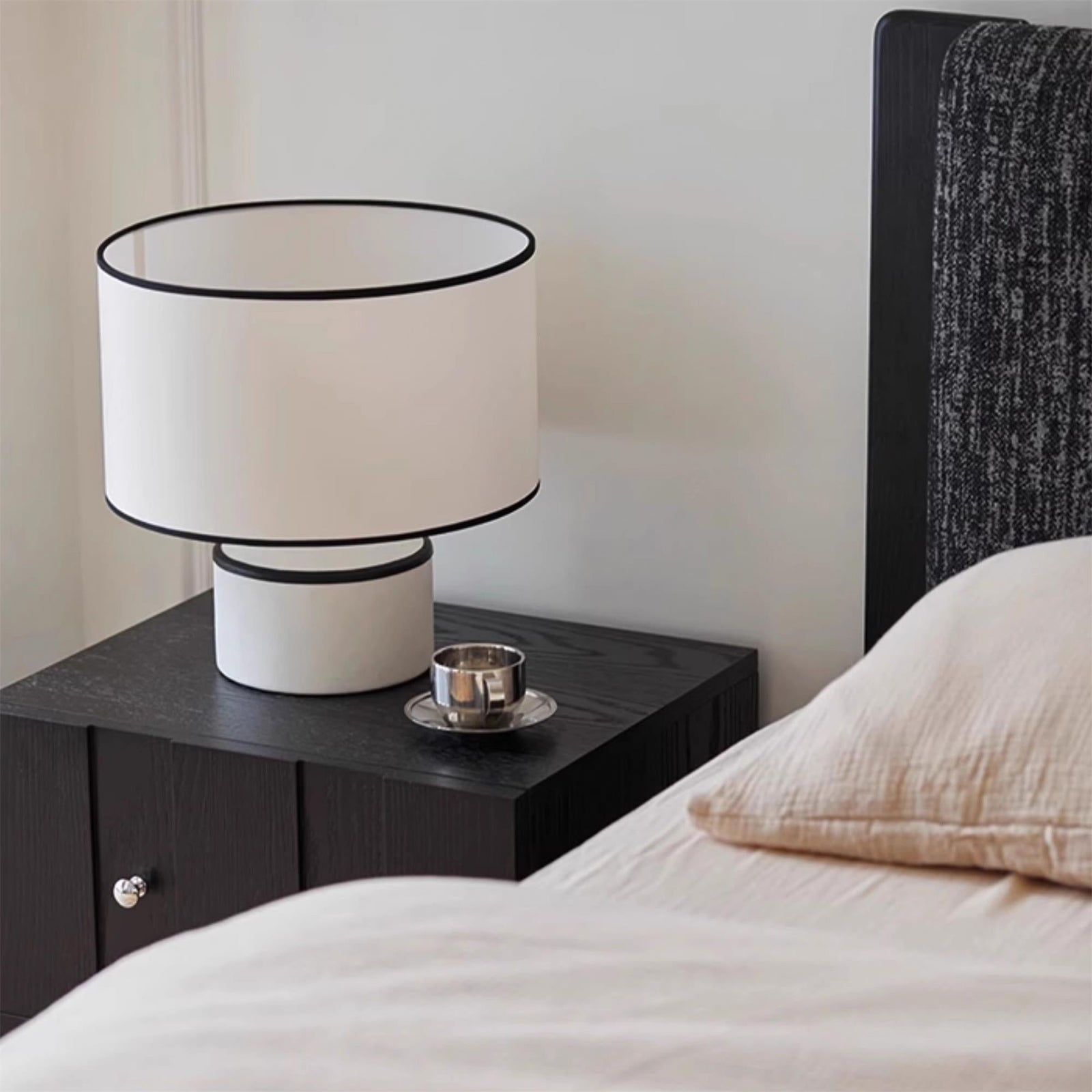 Cyls Minimalist Drum Shade Table Lamp - Cueteks