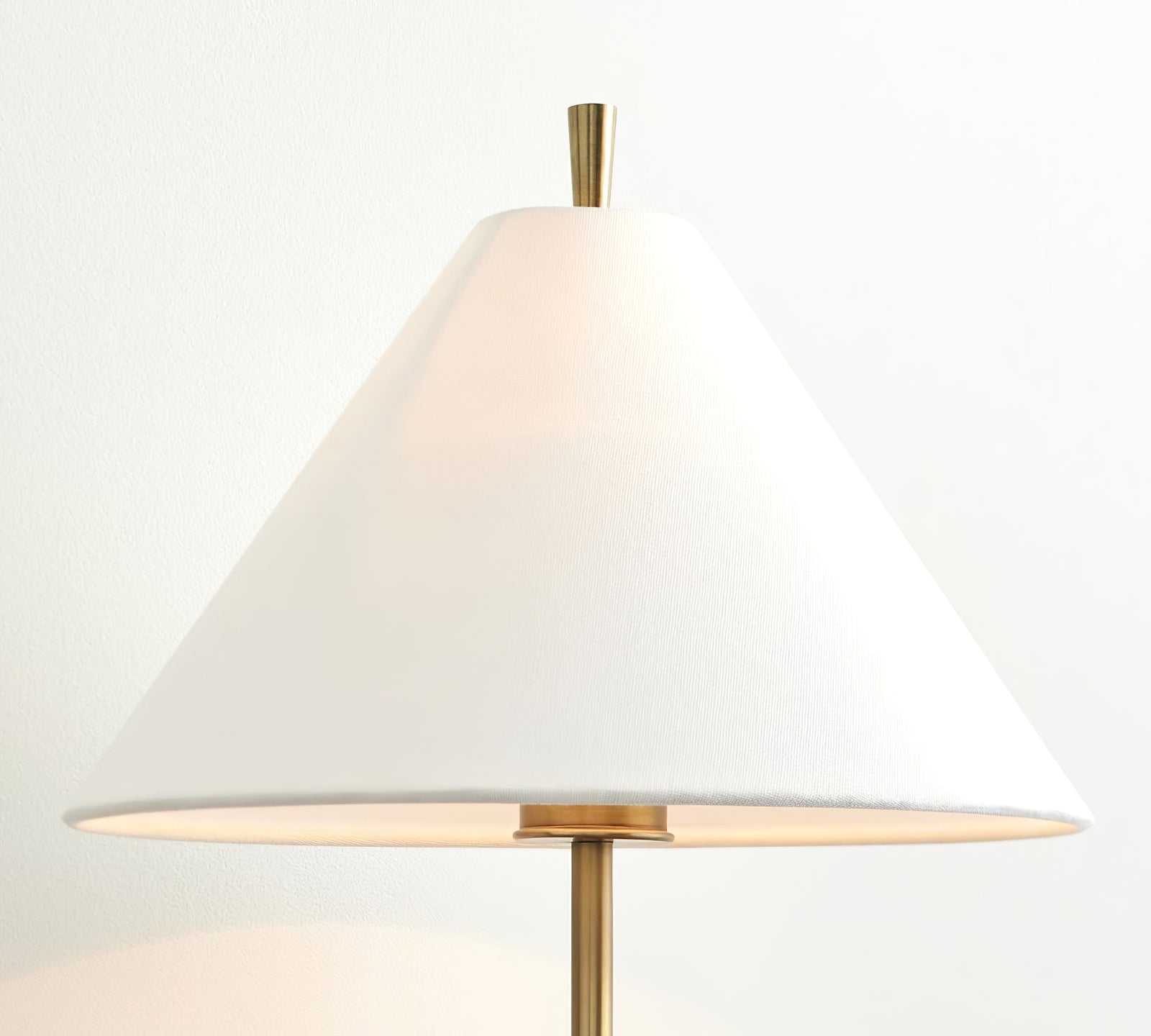 Ellis Brass Wall Light - Cueteks