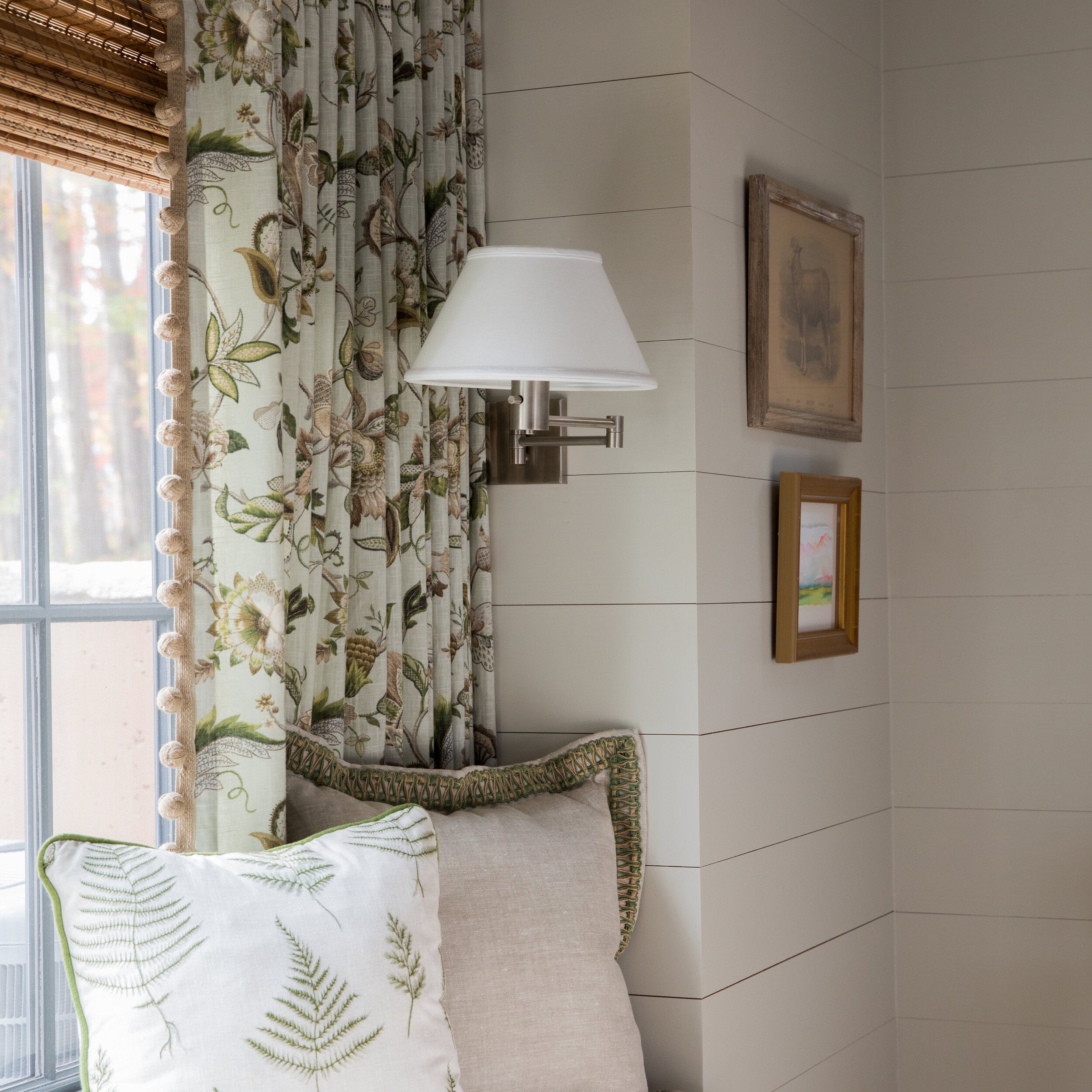 Classic Swing Arm Wall Lamp - Cueteks