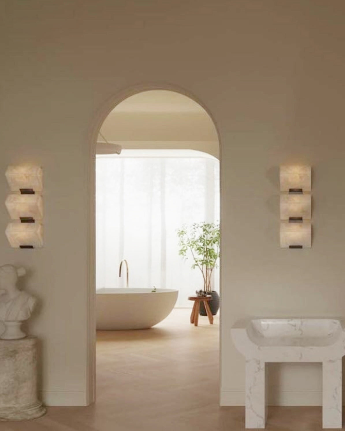 Elegant Alabaster Wall Light - Cueteks