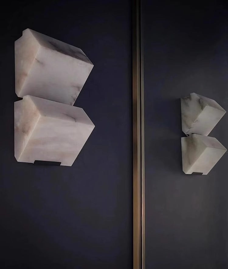 Elegant Alabaster Wall Light - Cueteks