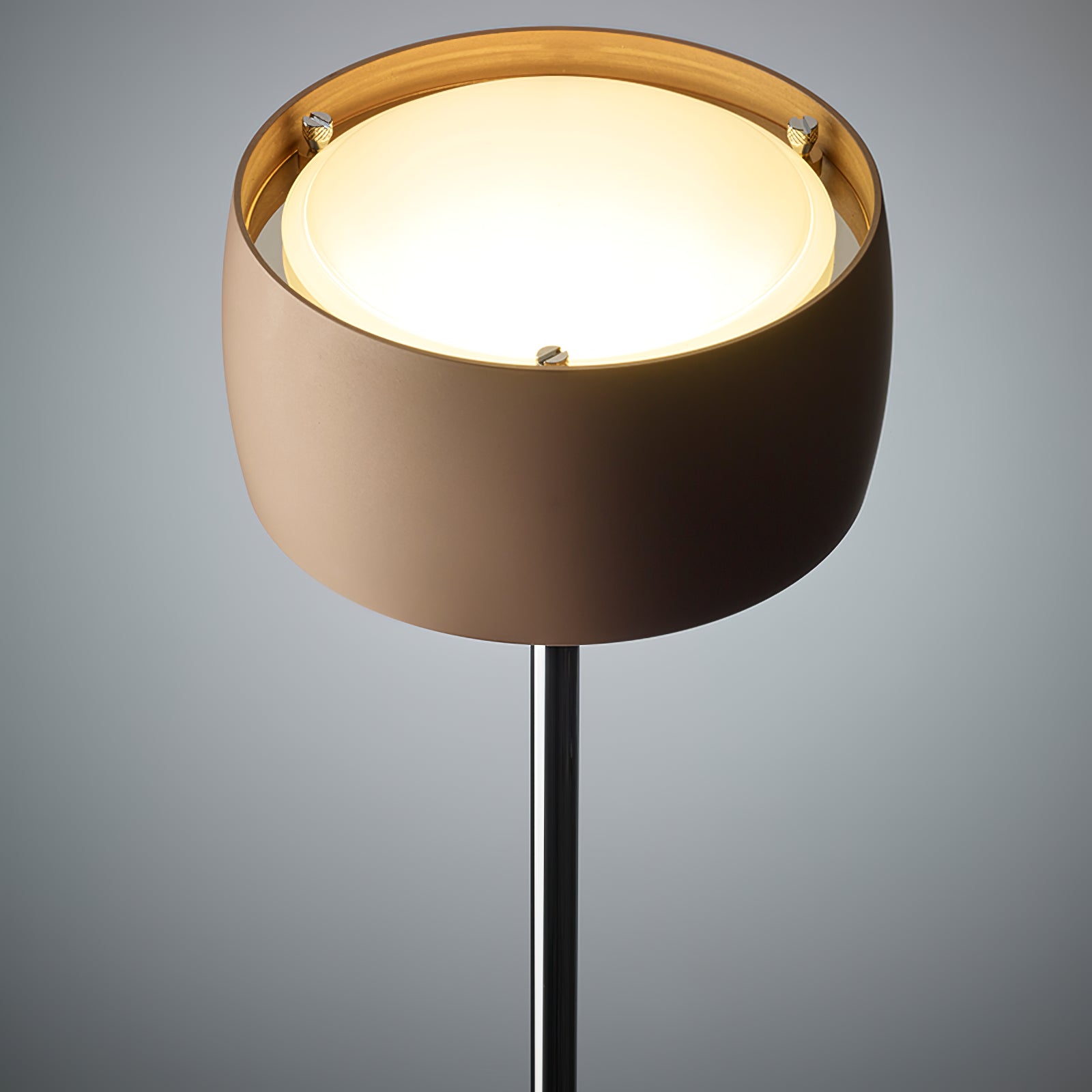 Elegant Thin Pole Floor Lamp - Cueteks