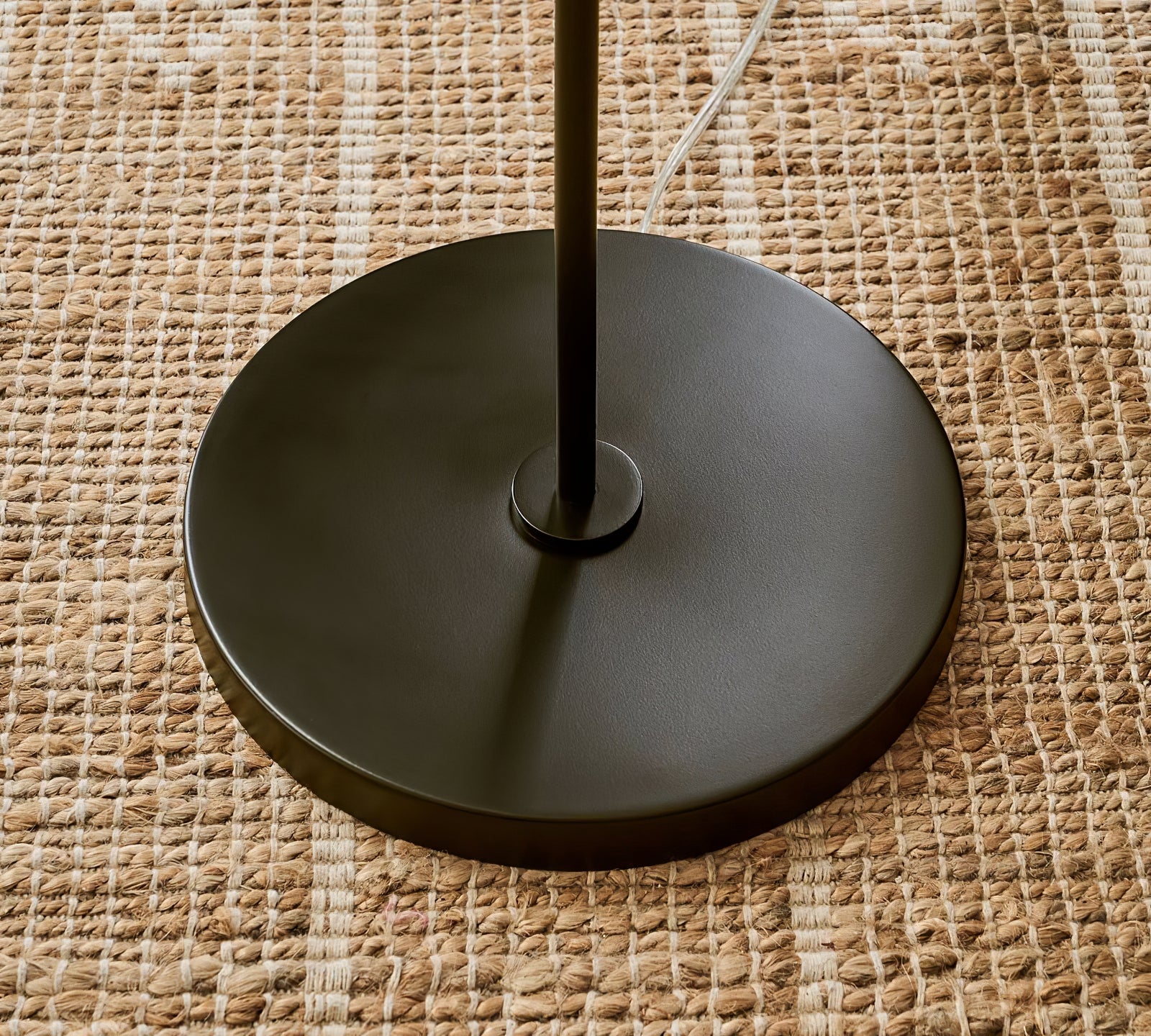Ellis brass floor lamp - Cueteks
