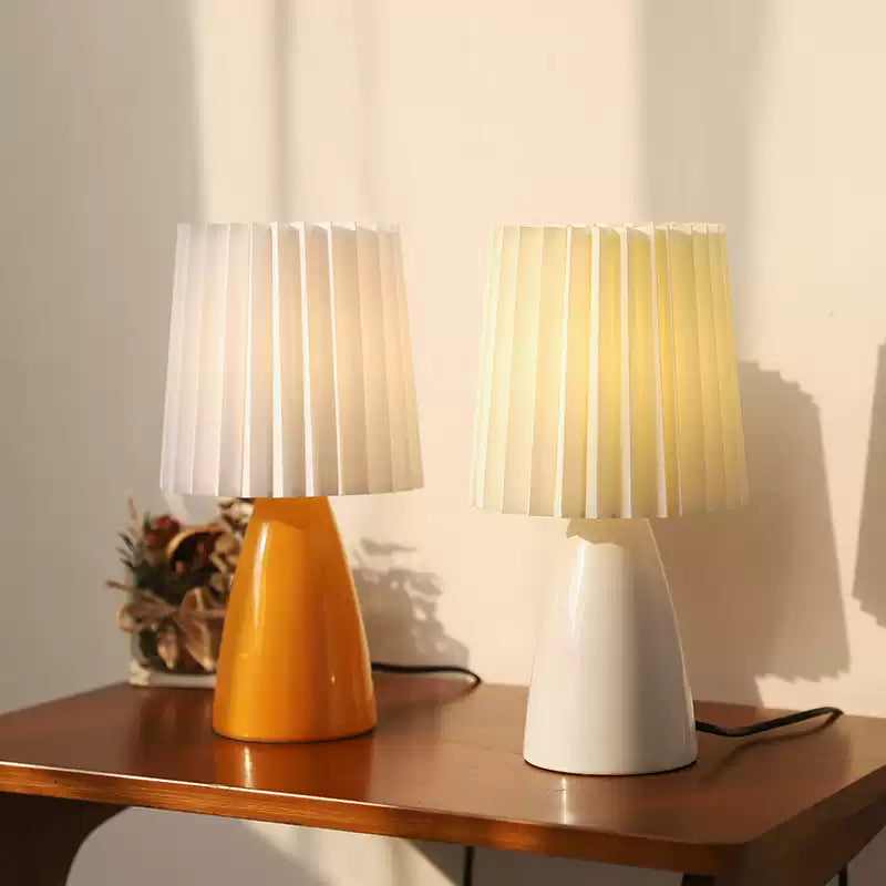 Amber Glow Pleated Shade Table Lamp - Cueteks