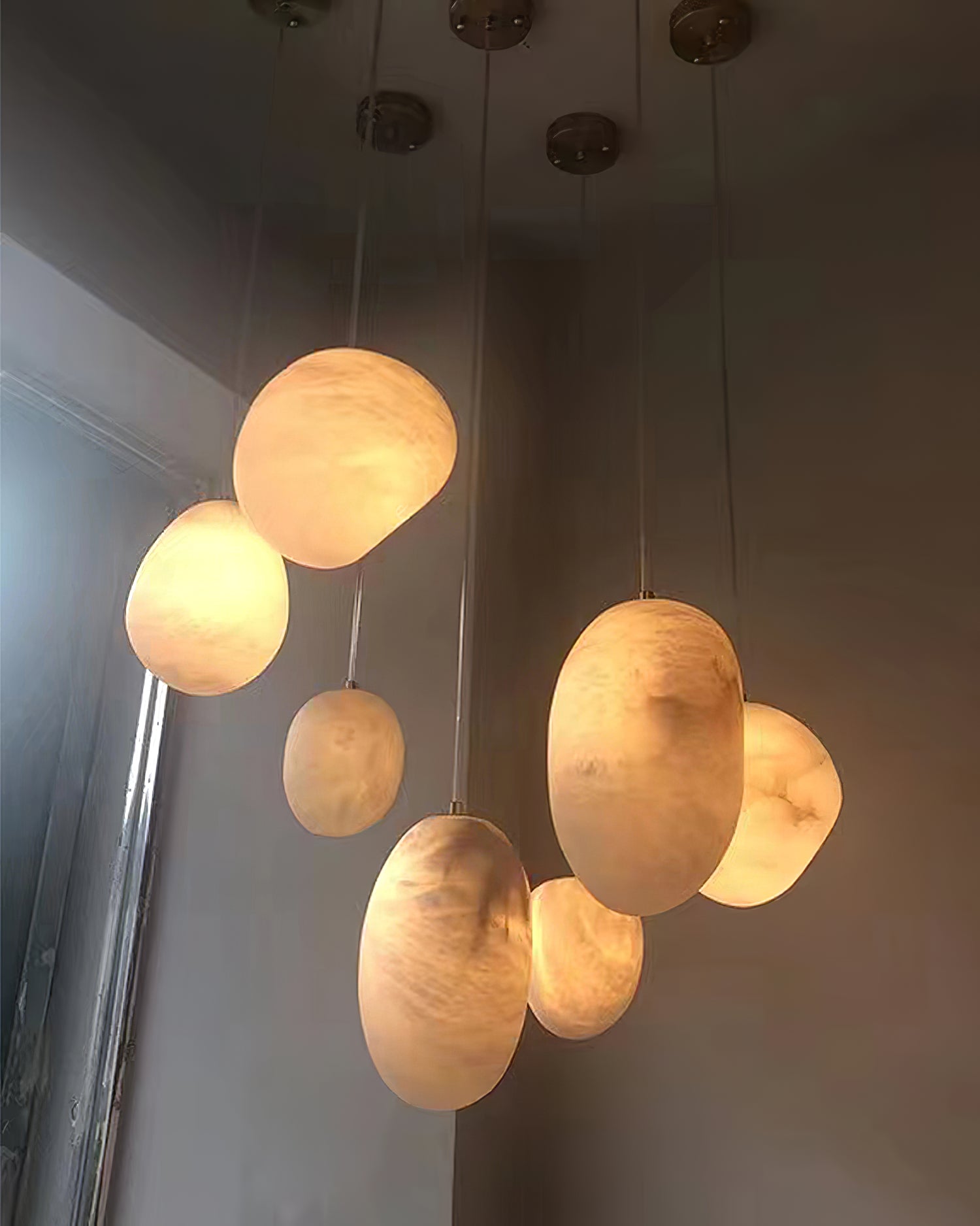 Pebble Alabaster Pendant Light - Cueteks