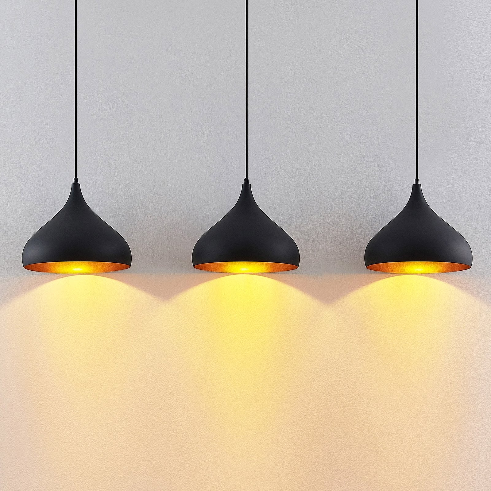 Modern Black and Gold Teardrop Pendant Lamp - Cueteks
