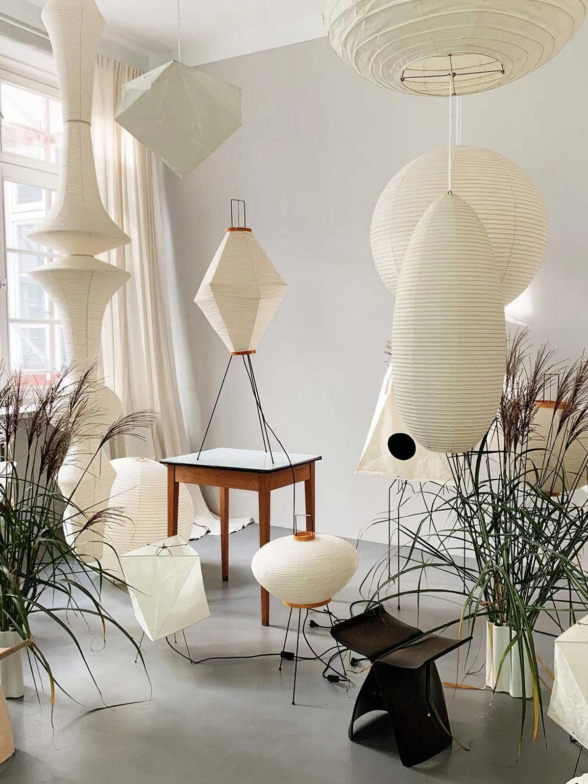 Akari E Ceiling Light - Cueteks