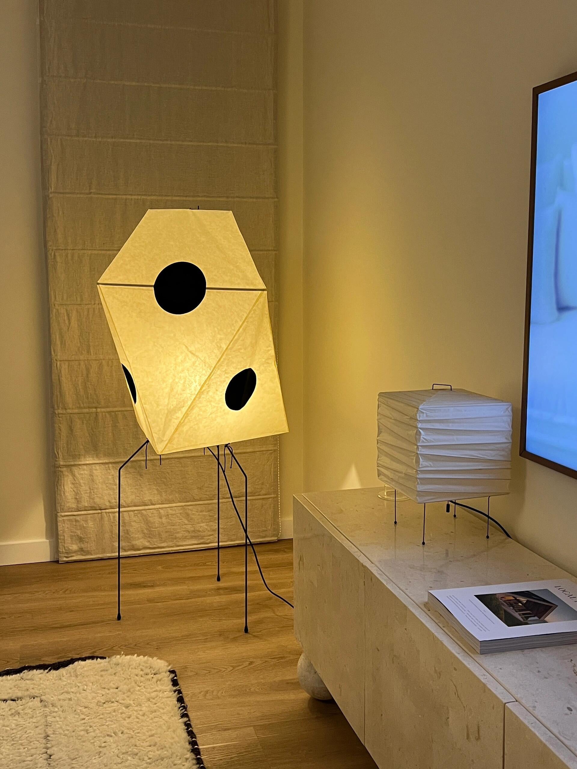 Akari UF3-Q Floor Lamp - Cueteks