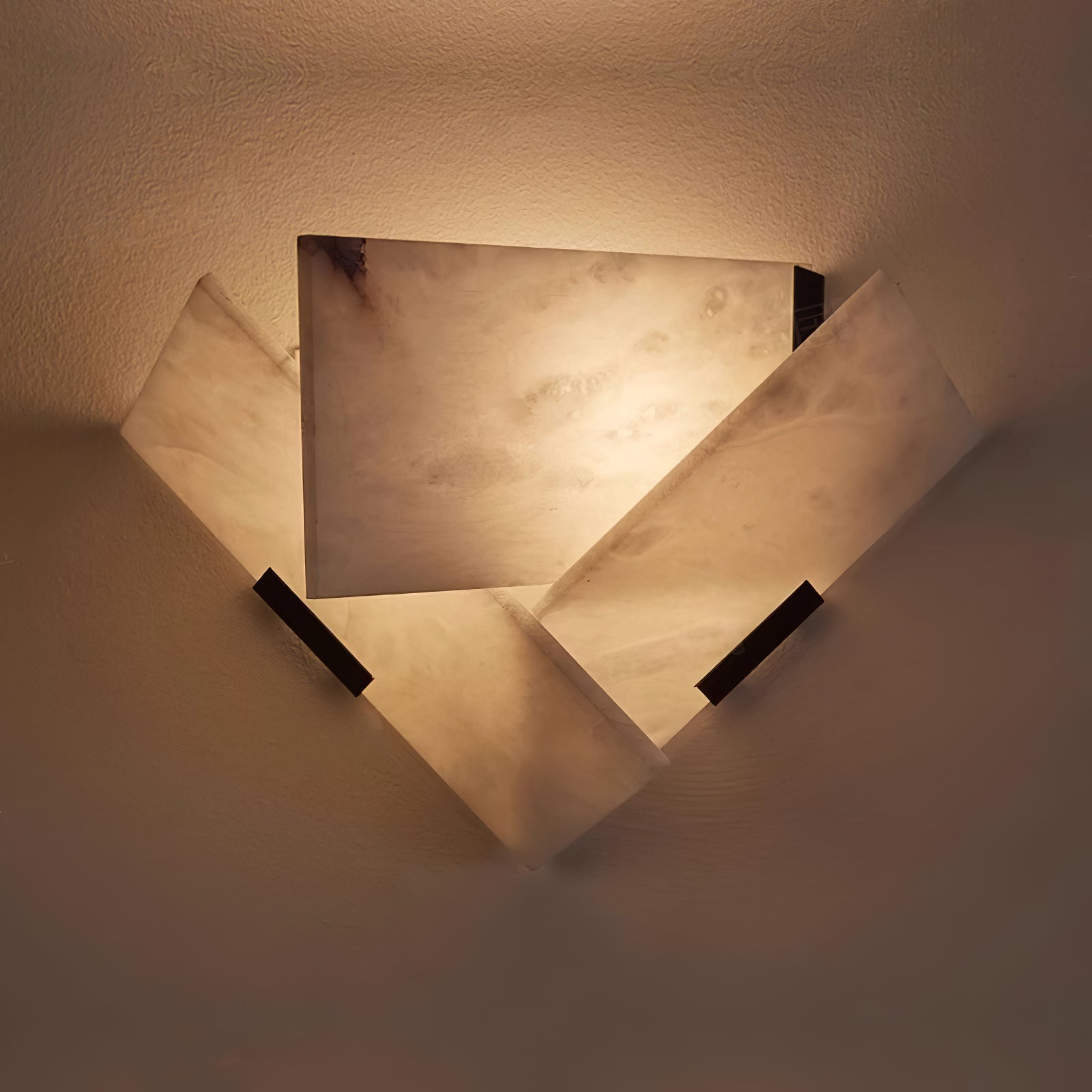 Fan-Shaped Alabaster Wall Light - Cueteks