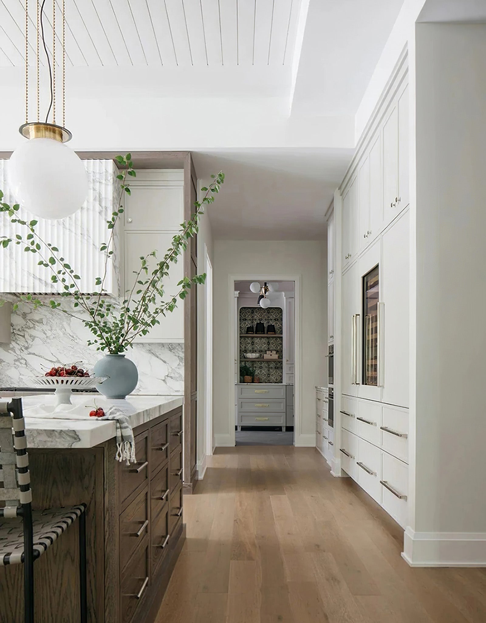 Opal Globe Gunther Pendant Light - Cueteks
