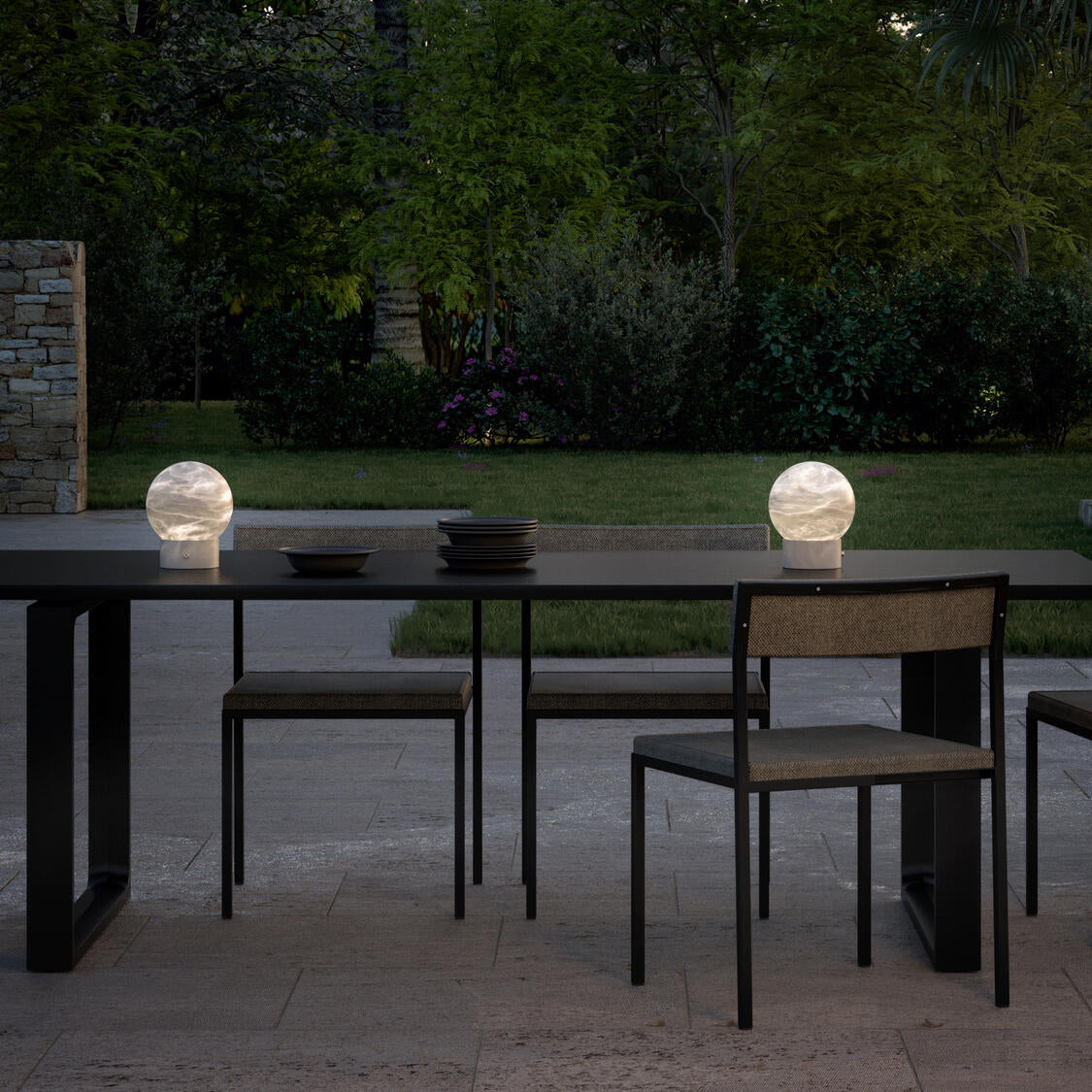 Globe Alabaster Table Lamp - Cueteks
