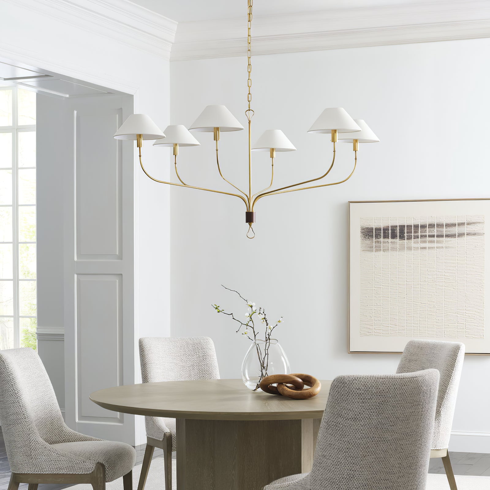 Griffin 6-head chandelier - Cueteks