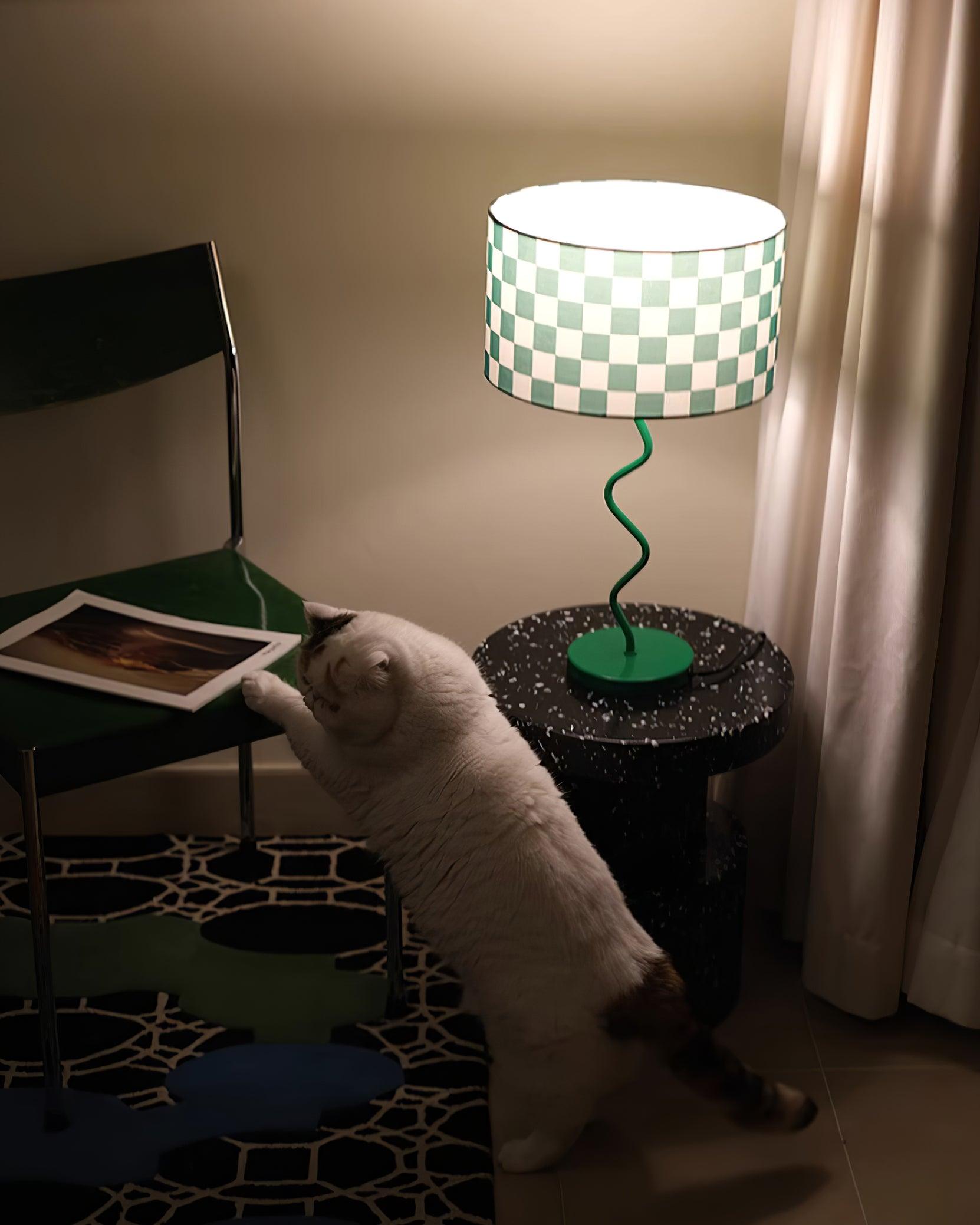 Green Grid Modern Table Lamp - Cueteks