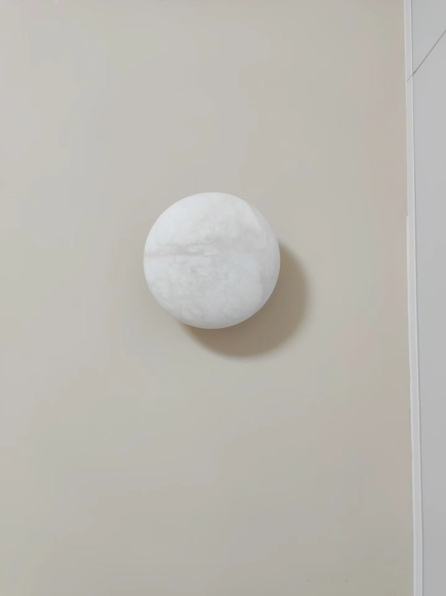 Lunar Glow Alabaster Wall Light - Cueteks