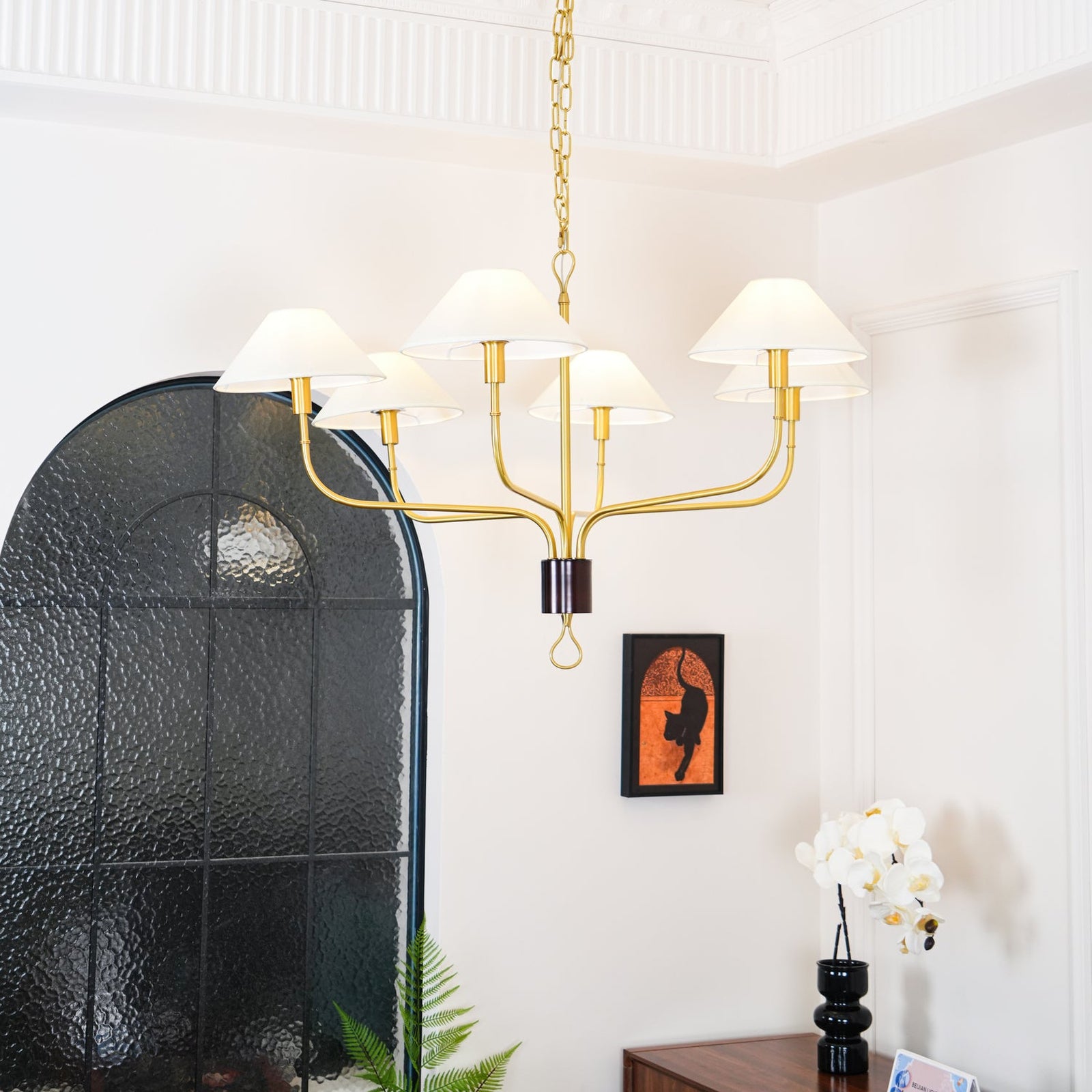 Griffin 6-head chandelier - Cueteks