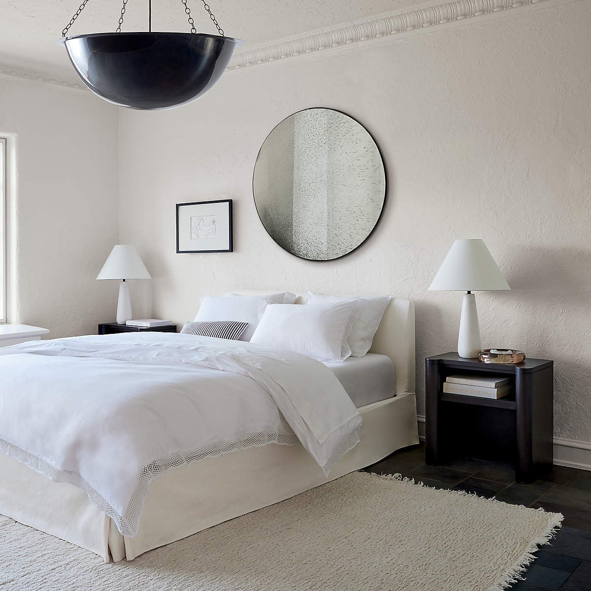 Kara Mann Polar Cement Table Lamp - Cueteks