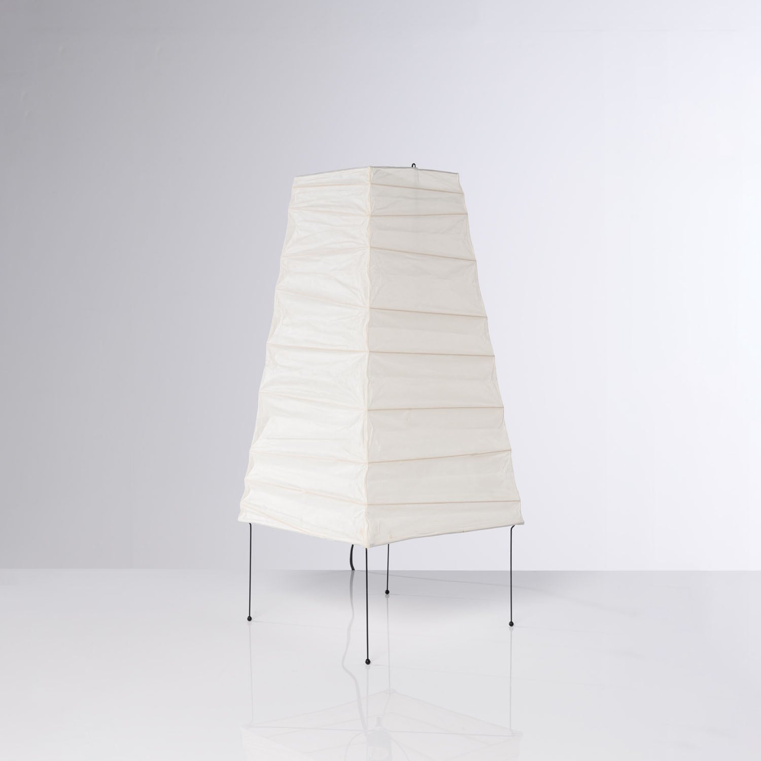 Akari 4N Table Lamp - Cueteks