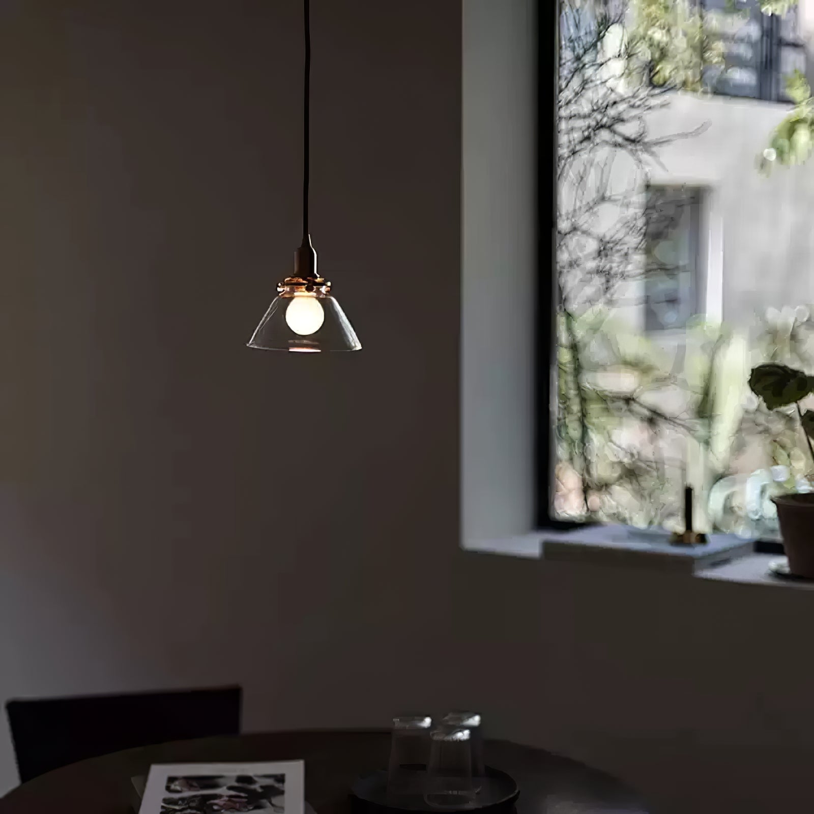 Minimalist Cone Shaped Glass Pendant Lamp - Cueteks