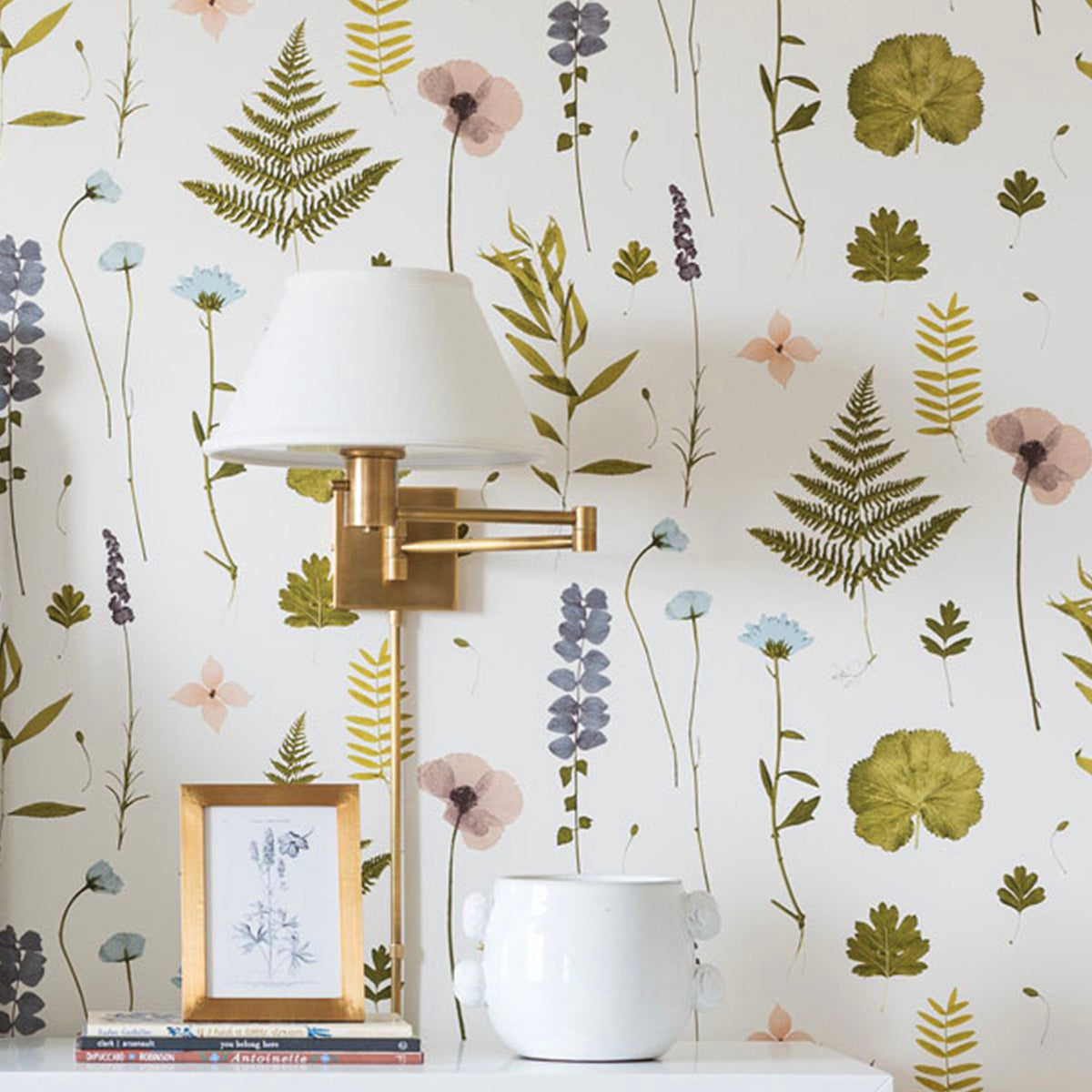 Classic Swing Arm Wall Lamp - Cueteks