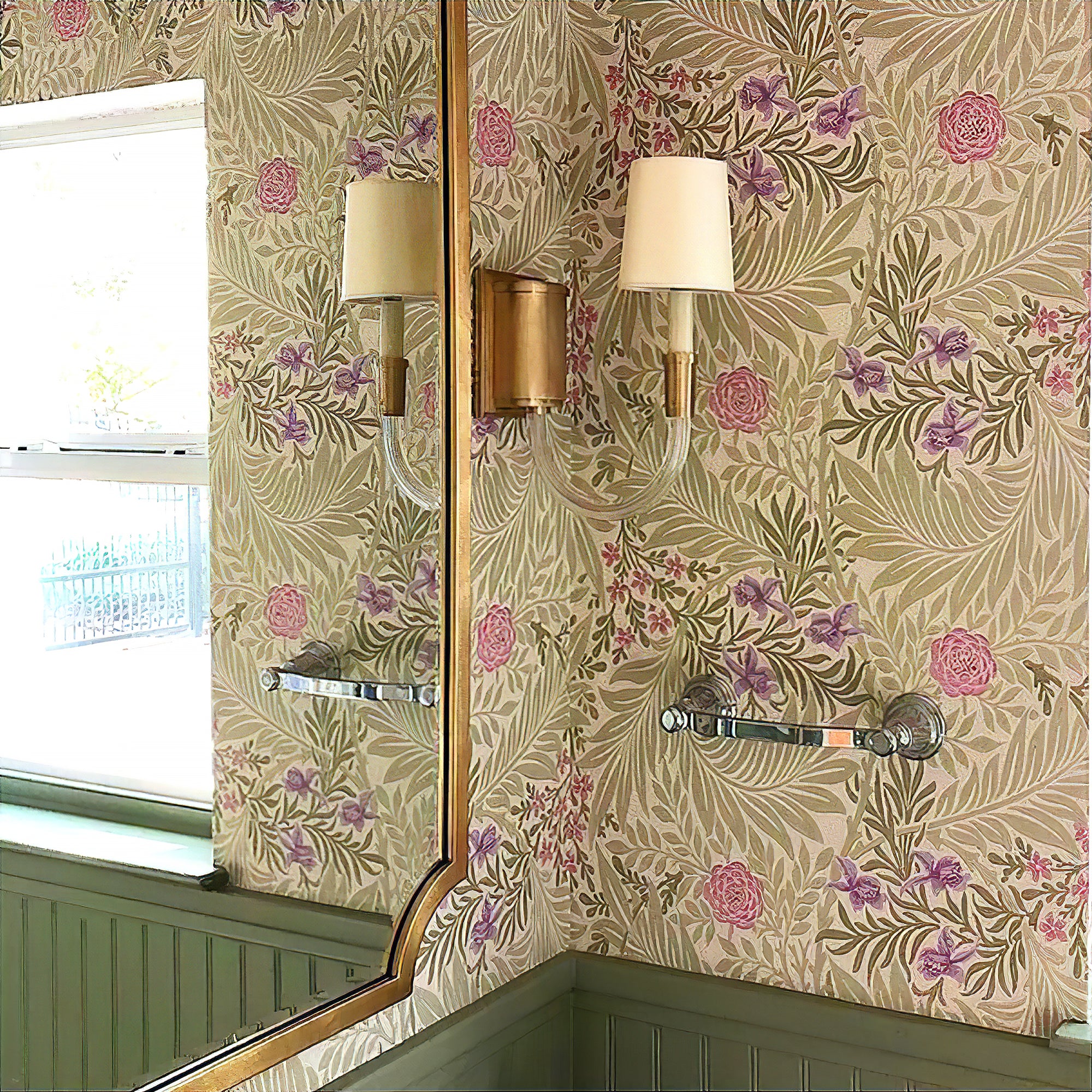Vivian Single Wall Light - Cueteks
