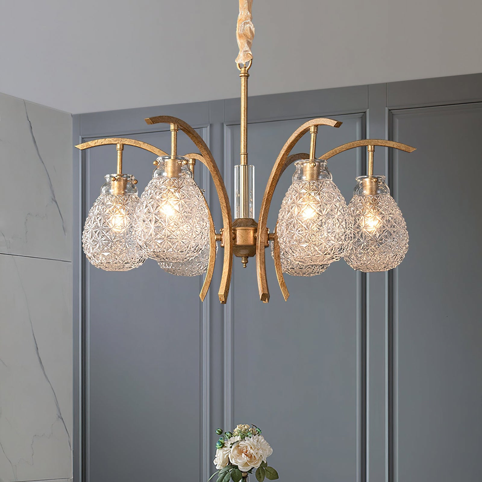 Golden floral glass chandelier - Cueteks