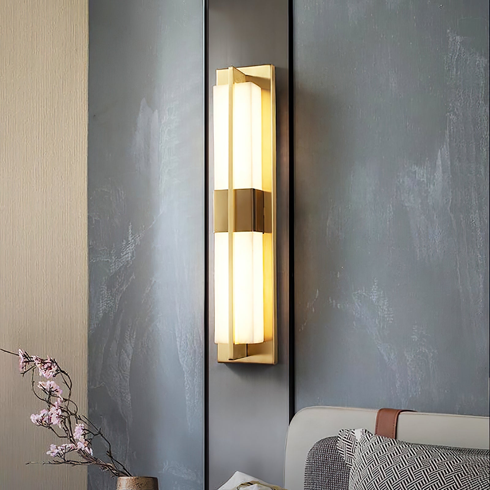 Polished Brass Lumina Outdoor Wall Lamp - Cueteks
