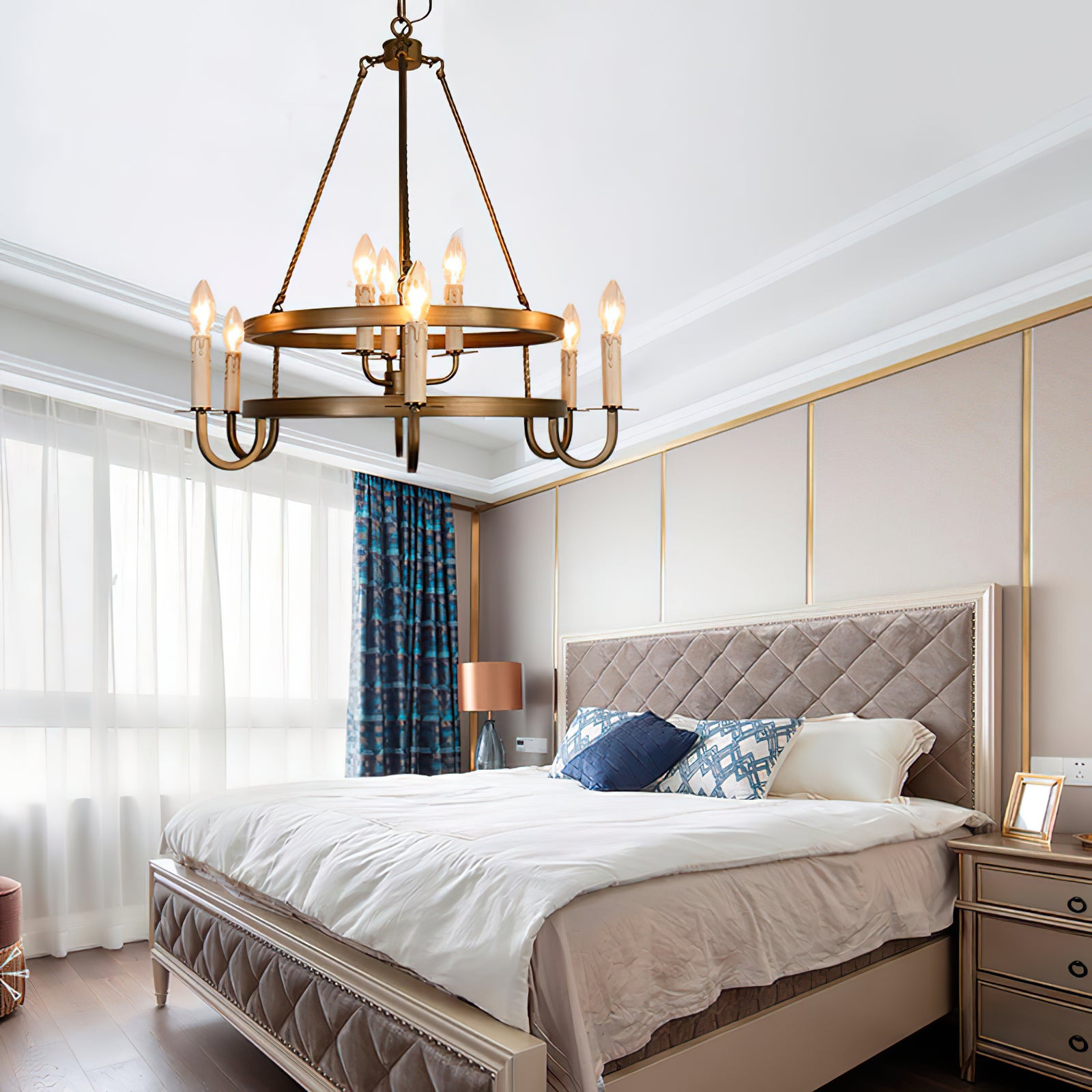 Voyager Antique Chandelier - Cueteks