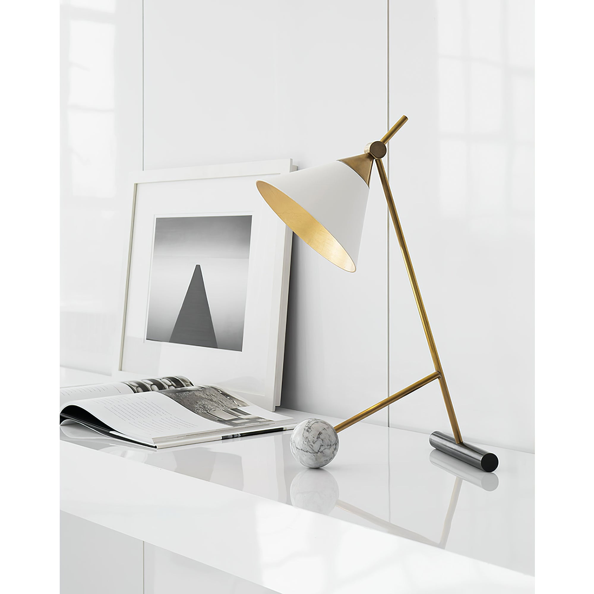Cleo Brass Table Lamp - Cueteks