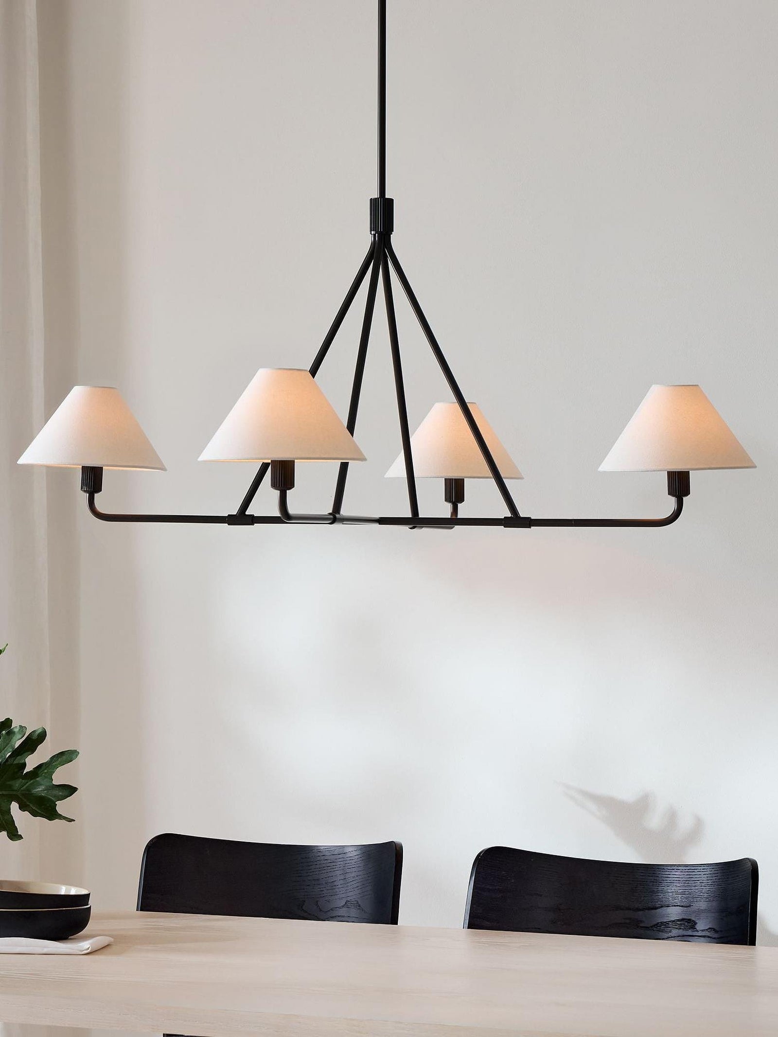 Black Beatrix Chandelier - Cueteks