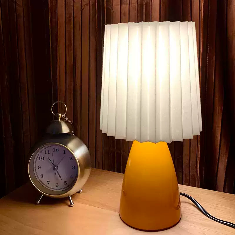 Amber Glow Pleated Shade Table Lamp - Cueteks