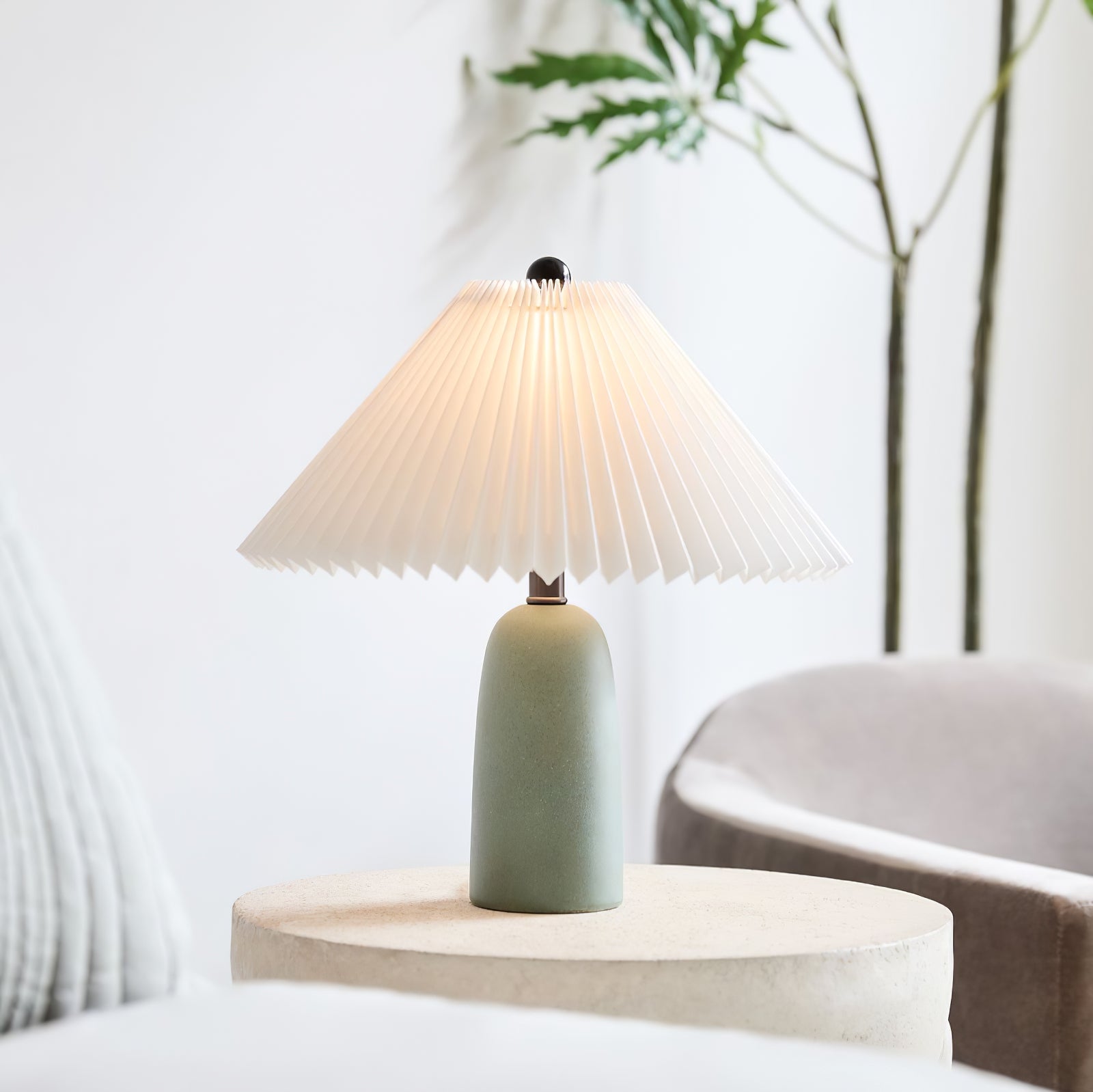 Louis Minimalist Cone Base Table Lamp - Cueteks