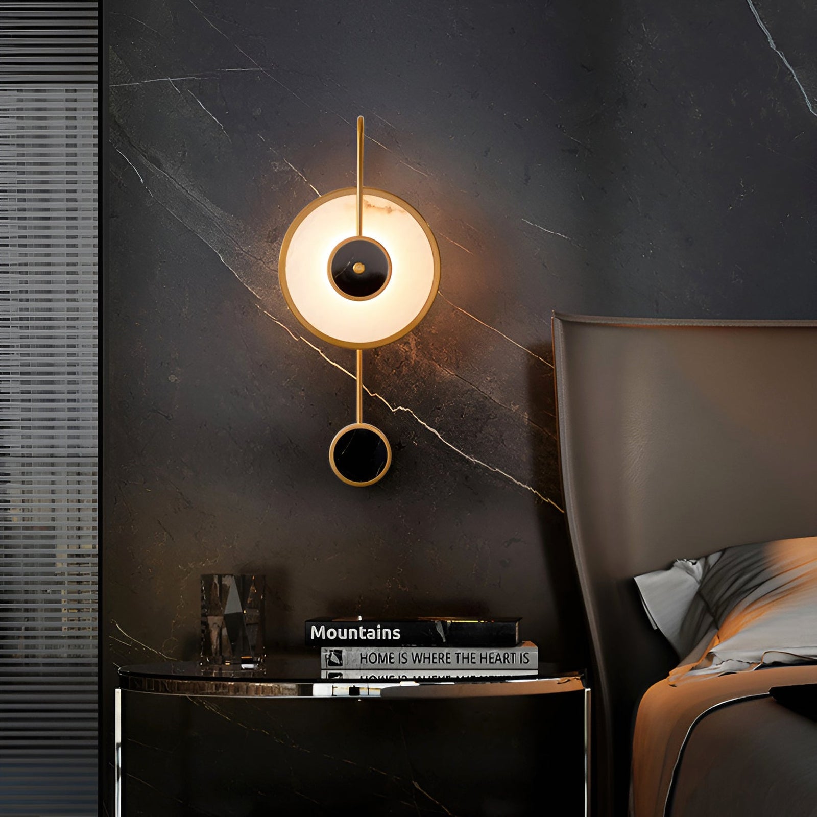 Art Deco Black & White Alabaster Wall Lamp - Cueteks
