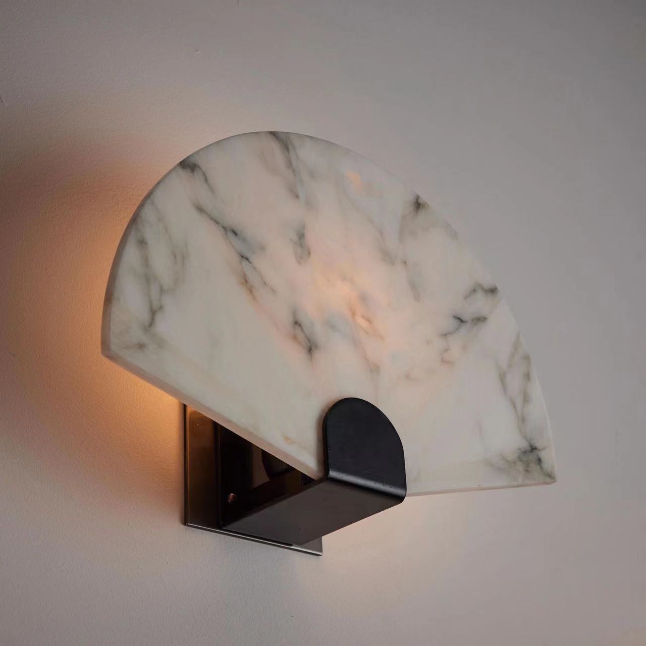 Fan-Shaped Alabaster Wall Light - Cueteks