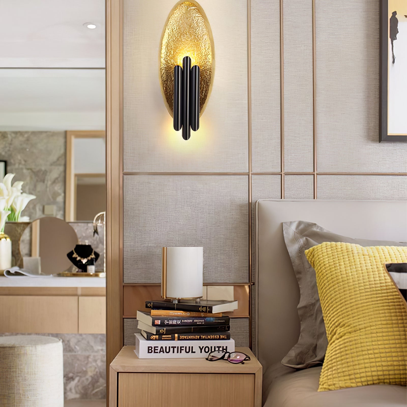 Electroplated Iron Oval Wall Light - Cueteks