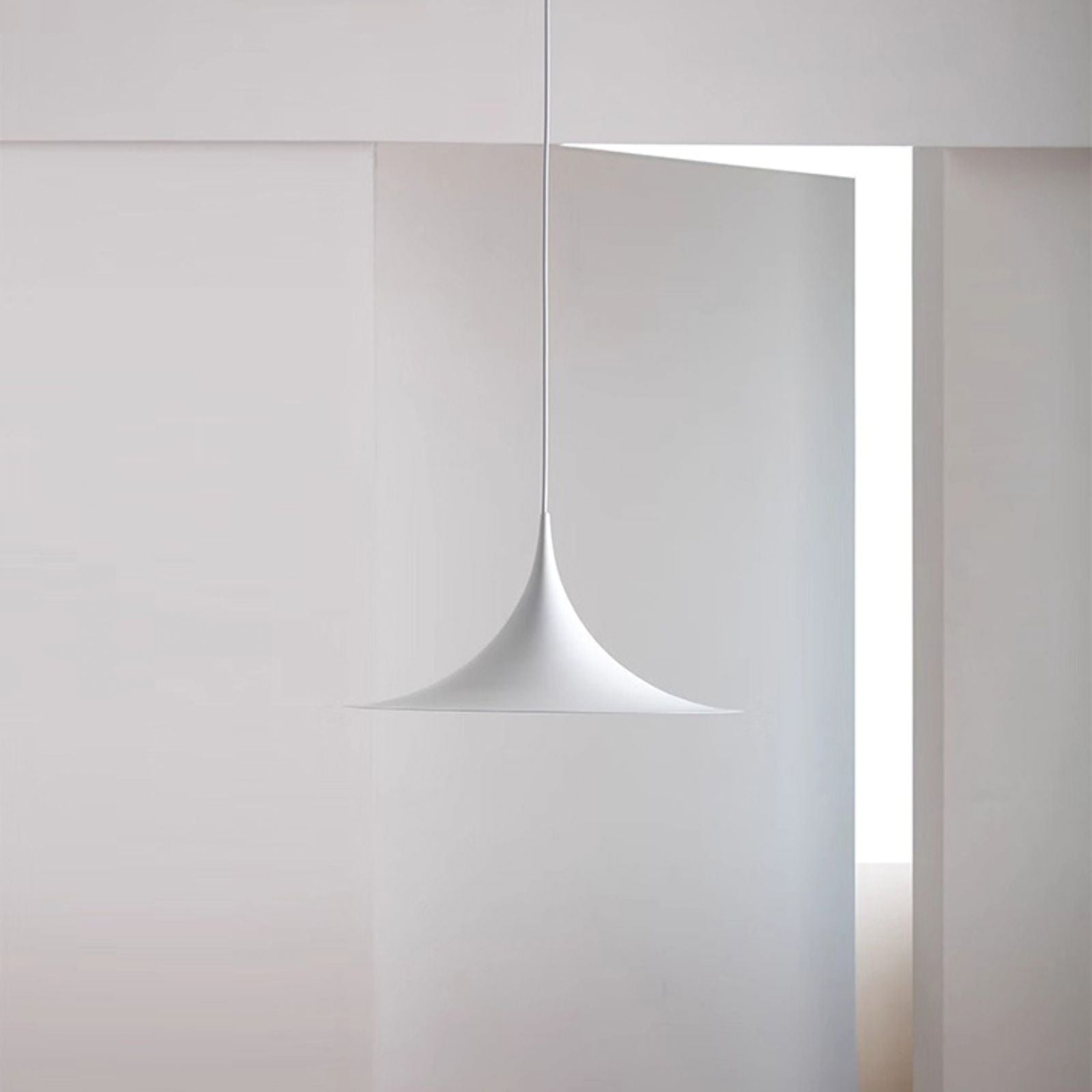 Modern trumpet metal Pendant Lamp - Cueteks