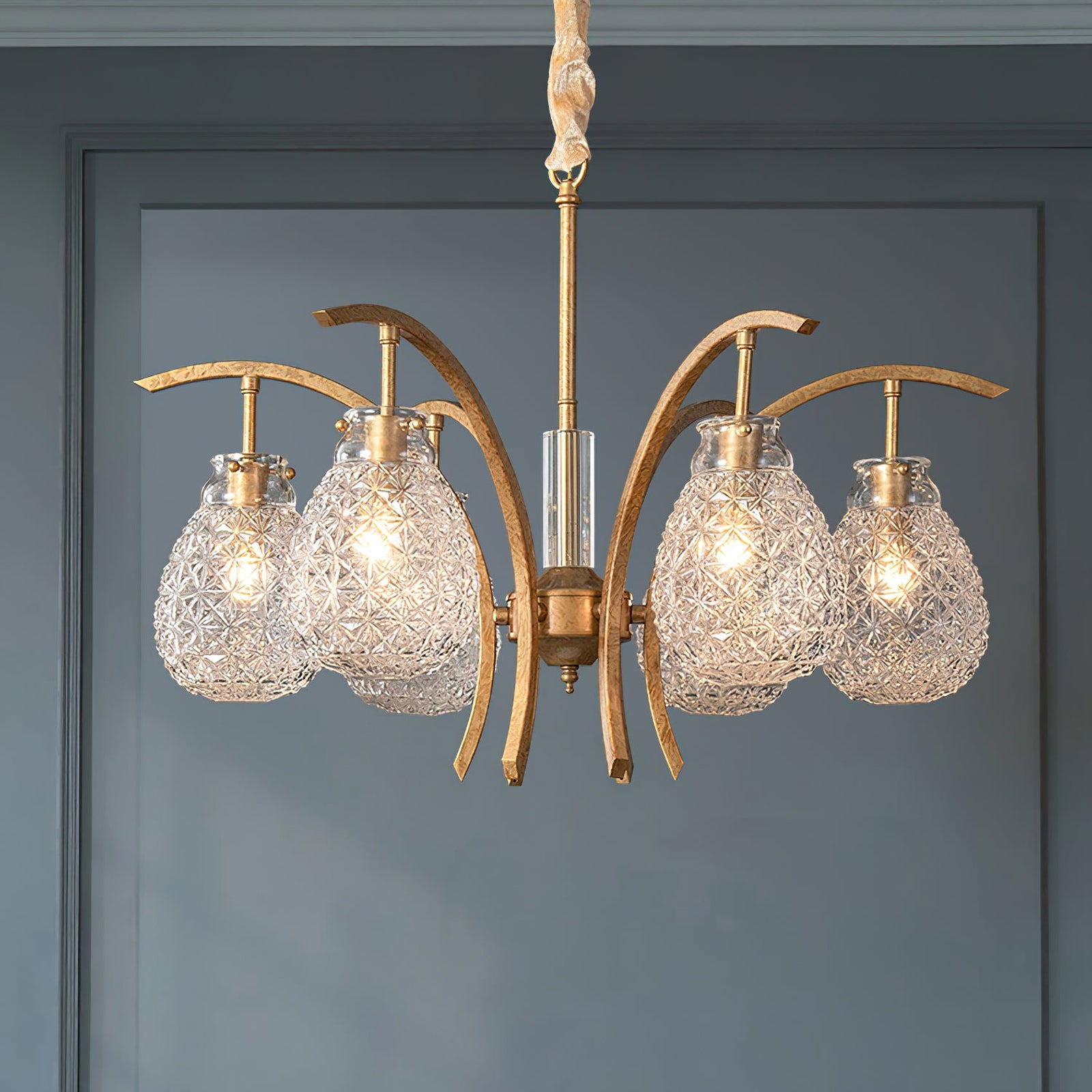 Golden floral glass chandelier - Cueteks