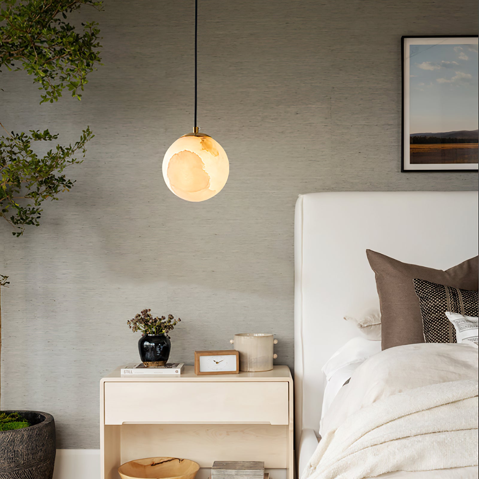 Amber Alabaster Globe Pendant Light - Cueteks