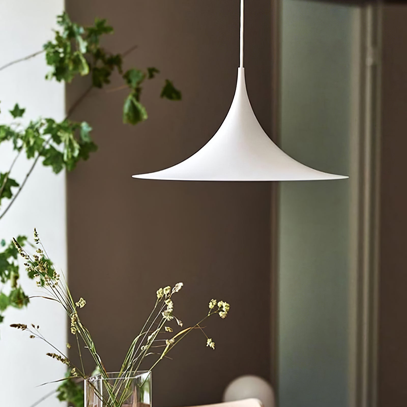 Modern trumpet metal Pendant Lamp - Cueteks